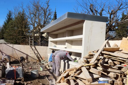 GRADNJA ŽARNEGA  ZIDU NA RAKEKU 04 FOTO LJUBO VUKELIČ